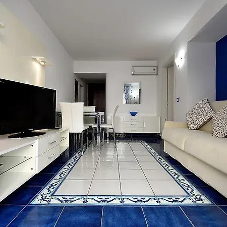 Sunshine House *
